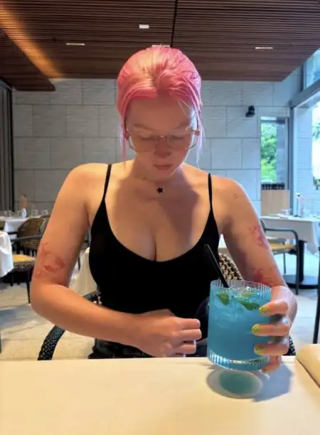 Hi 👋, I am pinky and I am available tonight🍆💦🍑.
