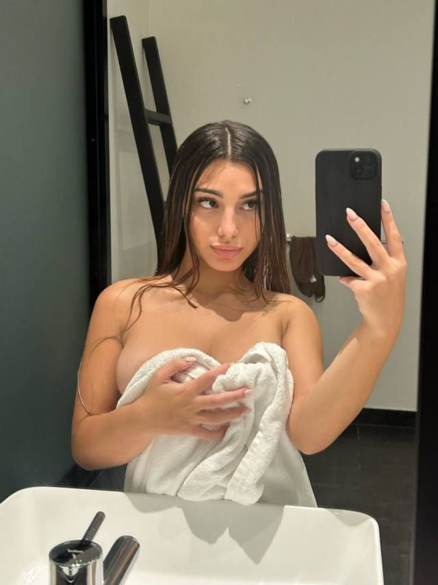 Am available 👅👅for hook up and Down to fuck 💯 🍑🍑Text or WhatsApp me here +1 (573) 368-9841 - Image 2