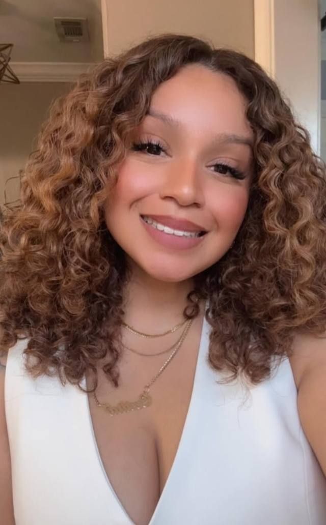 I’m only interested in a serious relationship with a mature man, I don’t take money for sex, no games must be ready for a din - Image 3