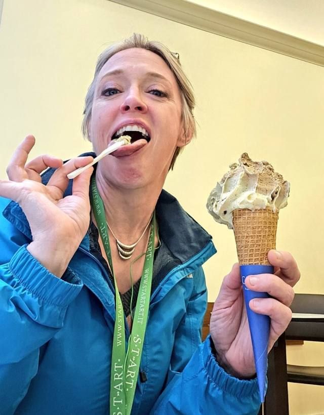 Hot Milf masseuse I’m real💯 and legit💯 I don’t send nudes, I accept payment in person my service is for mature men only🥰😍🦋 - Image 3