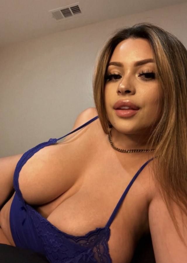 i am available for both incall and outcall service - Image 2