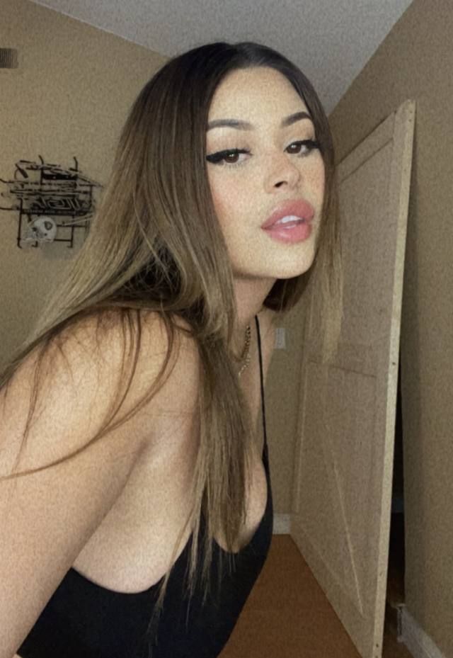 I’m available for both incall and outcall service - Image 3