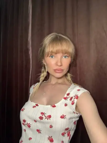 LATE NIGHT/EARLY MORNING FUN ? SEXY BABY GIRL, IM AVAILABLE FOR MASSAGE, SEX (GFE)….