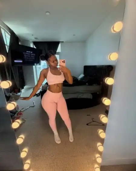 i’m down for meetup mainly for sex and massages plus I sell nude premium and I do naughty FaceTime sex all at cheap..Don’t kn - 2