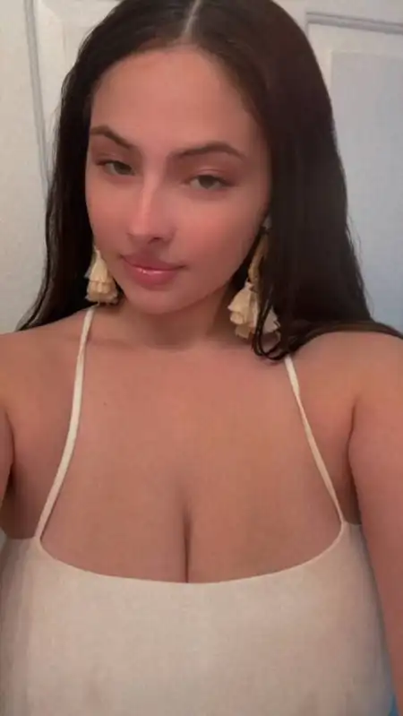 Title  I'm available for hookup - 2