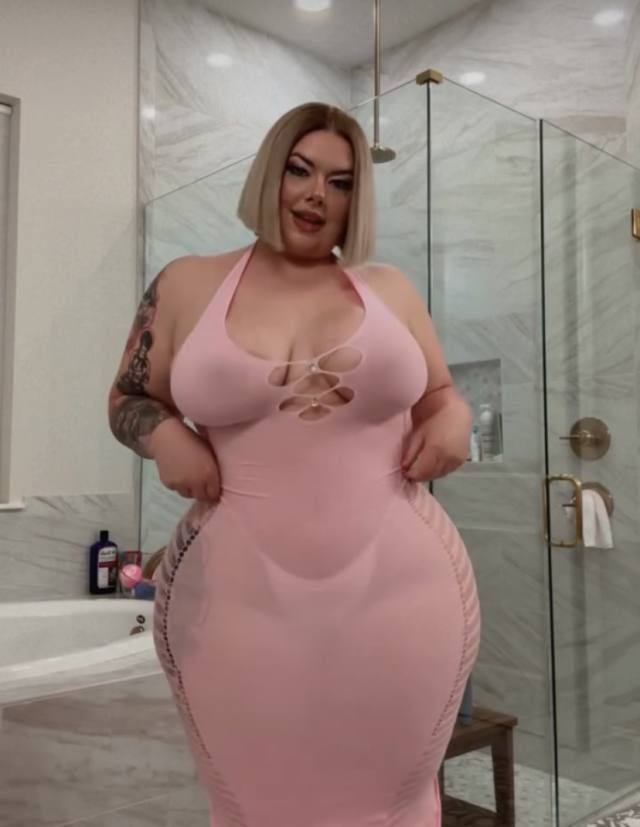 hot🍑💋❣️and horny🍑💦i’m here to give you maximum enjoyment💓🍓 - Image 3