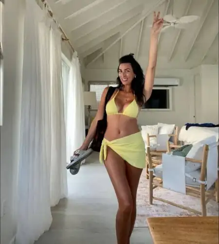 I am an attractive girl, I am willing to share with you the pleasure and experience, giving my best so that you have the best - 3