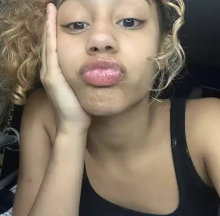 I Do FaceTime session(NOT FREE) 👙i sell my nude pics and videos 🍆🍑 if you not serious dont text me okay - 3