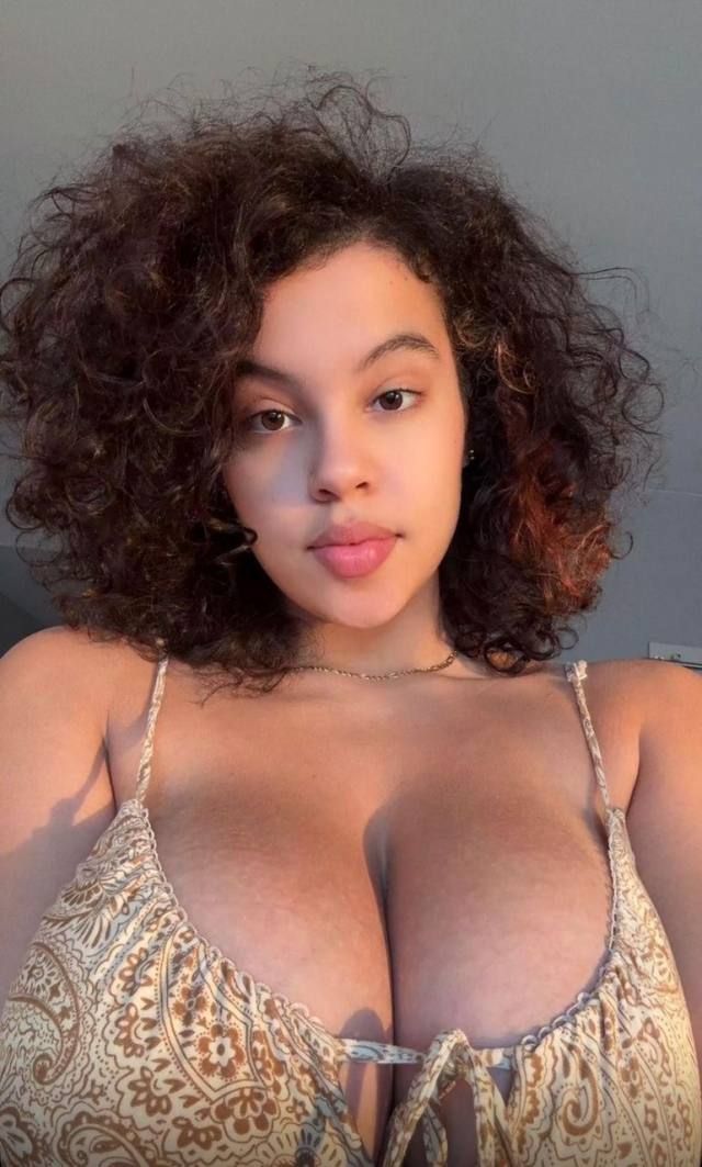 🍑💦🍆 Come Smack it For Me 👋🏼 i Squirt💦 👅🥴 24/7 Available🥵♾ Outcall, Incall,CarFun🚗 and FaceTime show and I got nasty videos fo - Image 2