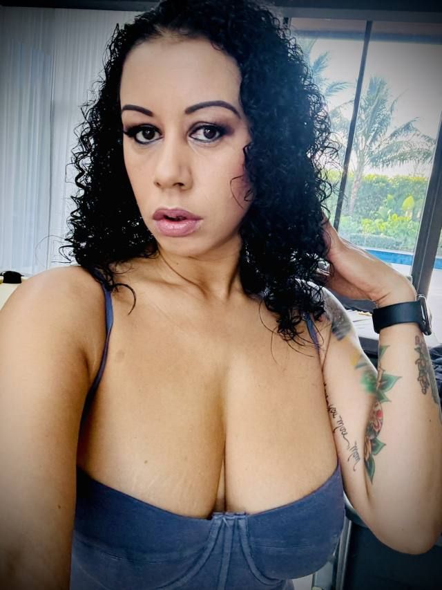 😈 I DON’T CHARGE🔥Need a guy who knows how to work that dick🍆I’m just horny!Text me on 14022010378 - Image 3