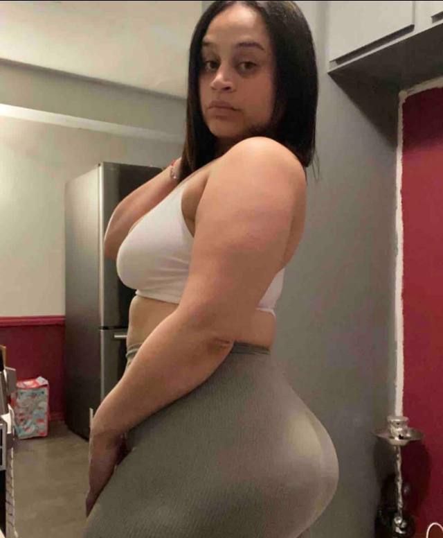 Hi Guys hit me up rn +1623-210-5018 I’m Jessie   im available nowCome Smack it For Me 👋🏼 i Squirt💦 👅 24/7 Available for Outca - Image 2