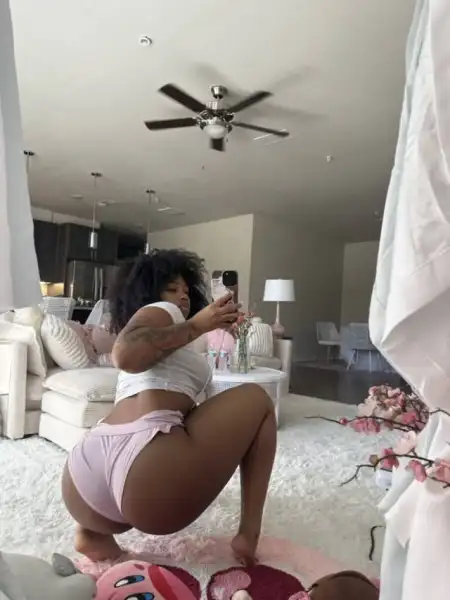 Available for both Incall and outcalls services bodyrubs and hot FaceTime - 2