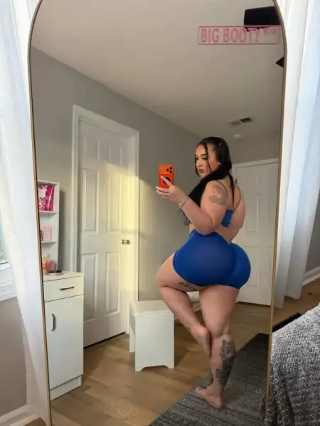 👅I AM LOOKING FOR A NICE COCK TO **** SERVICE💠AVAILABLE CAR/HOME/HOTEL INCALL AND OUTCALL