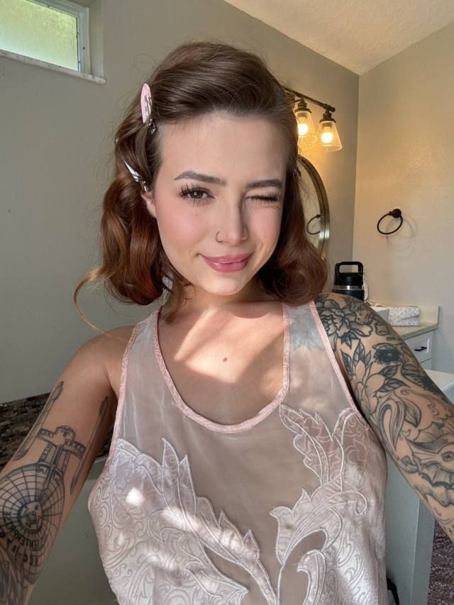 ⚡CUM IN MY MOUTH 👄⚡THICK ❤ White💋 DRIPPING WET 💦 AND HORNY 100% REAL💕✨PRETTY P***SY WET GIRL💕✨ SAFE 💕 💯LEGIT✨💞SKILLED🍆👅😛💙EXOT - Image 2