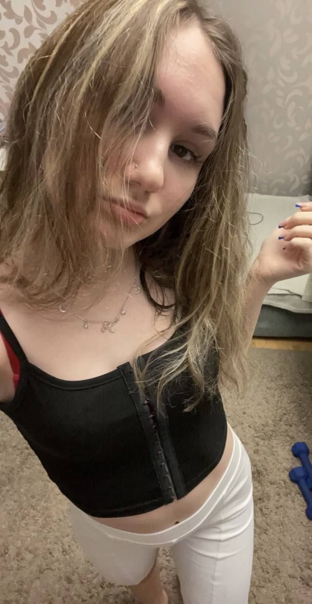 Feeling Horny at home alone,Available for incall and outcall.Put a text or call on 19432333778 - Image 2