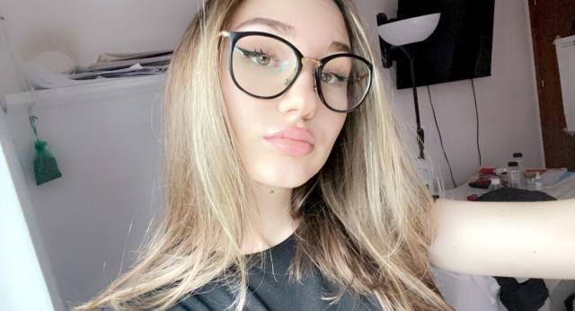 Feeling Horny at home alone,Available for incall and outcall.Put a text or call on 19432333778 - Image 3