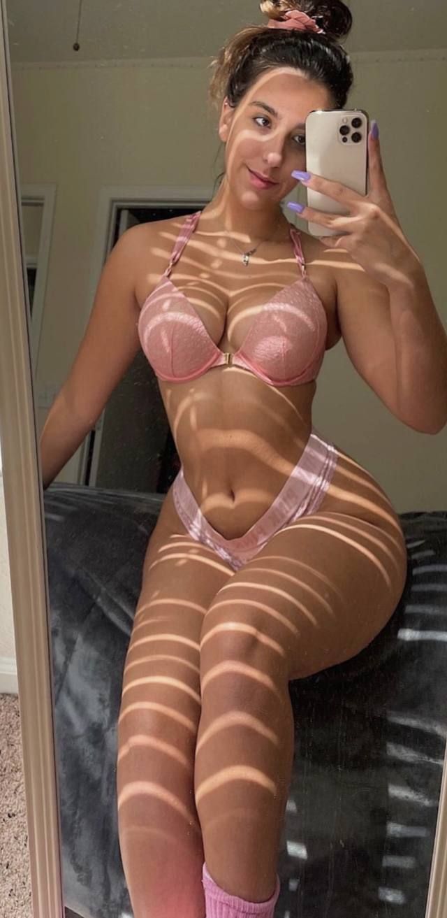 100% REAL💕I sell coke,PRETTY P**SY WET GIRL💕SAFE💕💯LEGIT✨💞SKILLED🍆👅😛EXOTIC�text me 5852827559 - Image 2