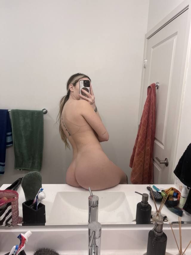 I’m available for fun - Image 2