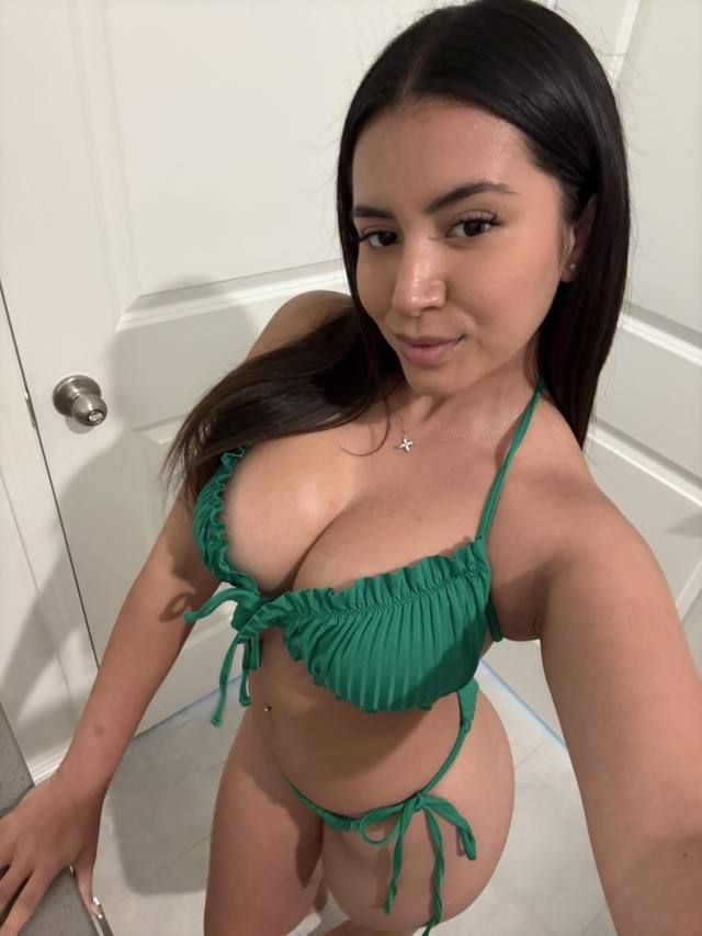 IM AVAILABLE FOR HOOKUP 🍆🍑💦  AND MEET UP🍆🍑 SELLING MY NAUGHTY CONTENTS🍑🍆💦 AT AFFORDABLE 💵📥 - Image 2