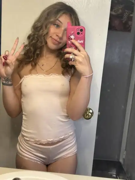 HOOKUP, I accept payment in person💰) Am DTF 🍆🍑💦👅…HMU ✍️…Text: TEXT ME 14242**** - 2