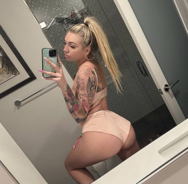 I’m Available for you daddy 😘 - Image 3