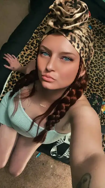 I AM AVAILABLE FOR INCALL AND OUTCALL SERVICE