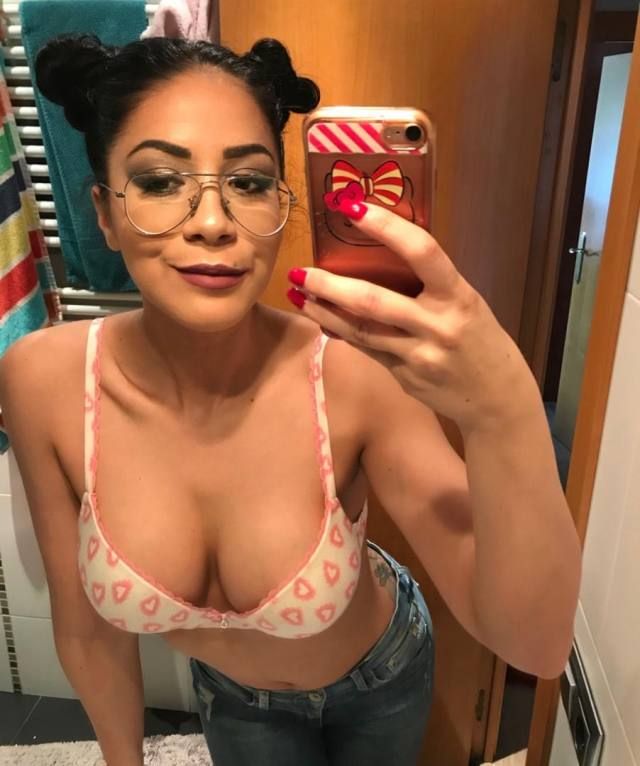 Escort available for hookup 👅 💧 - Image 3