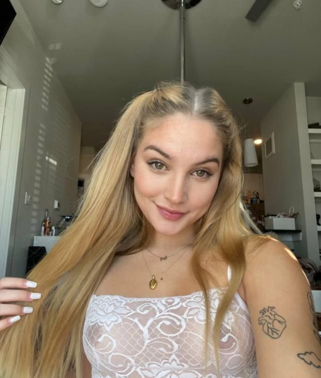 I’m available for both incall and outcall - Image 2