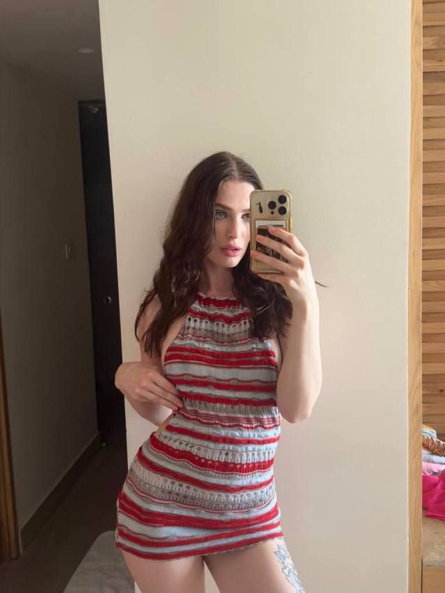 Im down for fun , Dm let me Squirt on your face. - Image 2