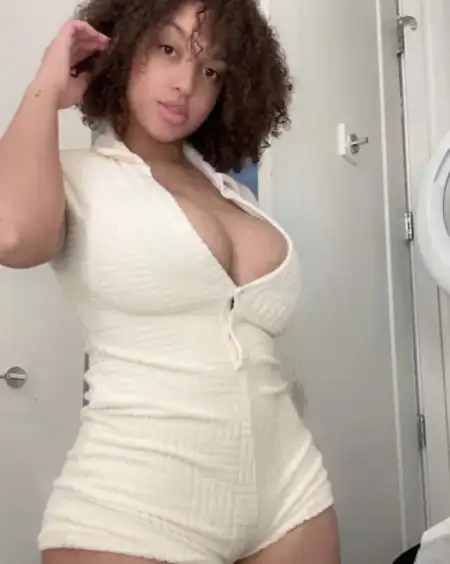 Available for both sex calls💯,i love do facetime fun and video selling at best rate