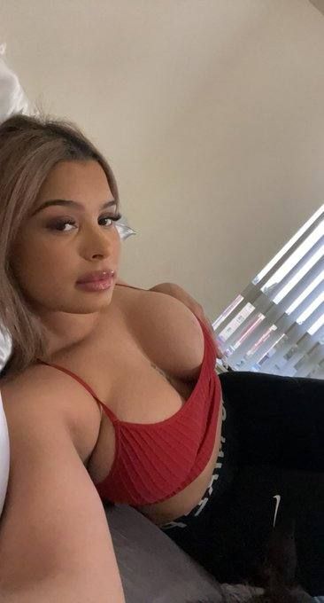 NO PAYMENT REQUIRED- SEXY SINGLE MOM FOR MEET AND FUCK AS LONG AS YOU KNOW HOW TO USE YOUR DIVK 🍑🍑💦💦 - Image 2