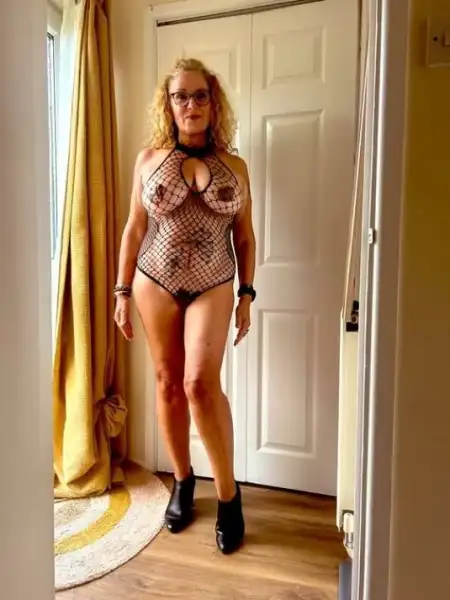 (76550****) for Therapy/Massage (Best Nuru, deep tissue, Swedish), Intimate Services, GFE. Fantasies meet reality. Verified✅ - 2