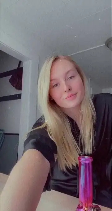 Hannah Ruby - 3