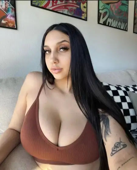 NEW SEXY Minah GIRL IN TOWN 🥰💕💙🥰💵🥖 NUMBER +19158675895