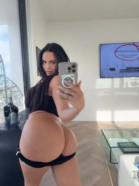 I’M AVAILABLE FOR HOOKUP💦👅 I ACCEPT CASH 💰 SWEET ASF,🥵HOTBODY🔥CLEAN  PUSSY🐹 LET FUCK YOU GONNA WANT ME ON A REGULAR😜