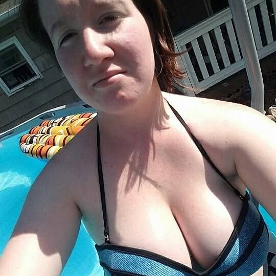 I’m available for fun 💋 - Image 2