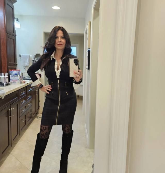 Hot Milf 👅💦🍑 available to meet up💦🍑real pics no bs! - Image 2