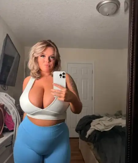 I’M HONRNY ASF  BABY💦👅I’M  TO HAVE FUN WITH YOU BABY👅💋🥰