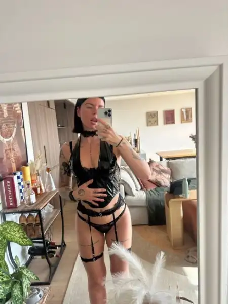 NO PAYMENT REQUIRED- SEXY SINGLE MOM FOR MEET AND FUCK AS LONG AS YOU KNOW HOW TO USE YOUR DICK 🍆🍑🍆💦