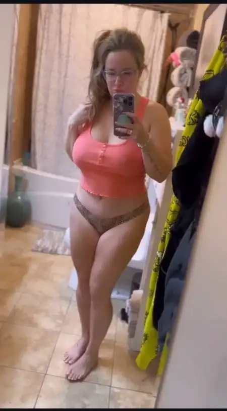 NO PAYMENT REQUIRED JUST A SEXY SINGLE MOM 💦💦🍆🍑