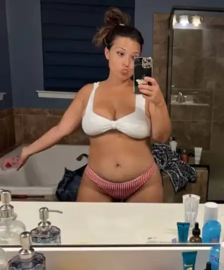 I’m Naughty escort available for the following deals both in call and out call deals include; 69, sex with condom, sex at cr - 3