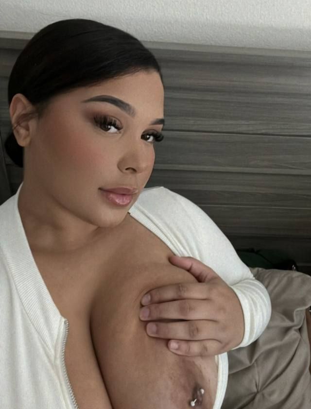 Hey baby I’m 420 and party friendly 💕 I live alone in my apartment . You can come to my apartment or anywhere you like 💕iam 1 - Image 2