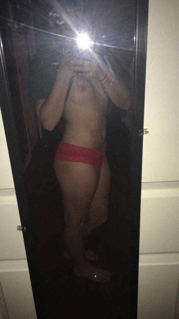 Hey there. I’m available to offer you guys a Nuru massage and Happy Ending🤗 - Image 3