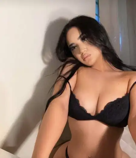 HOT 🥵 GIRL IN TOWN AVAILABLE FOR 😍BOTH INCALL 🥀🥰🥵AND OUTCALL💦🍒 SERVICE