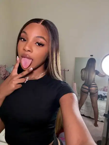 Hello Daddy 😍🥰 I’m available for hookup services anytime both Incall or outcall 🥵Offers all💦 services😋 include Blow job,👅hand - 3