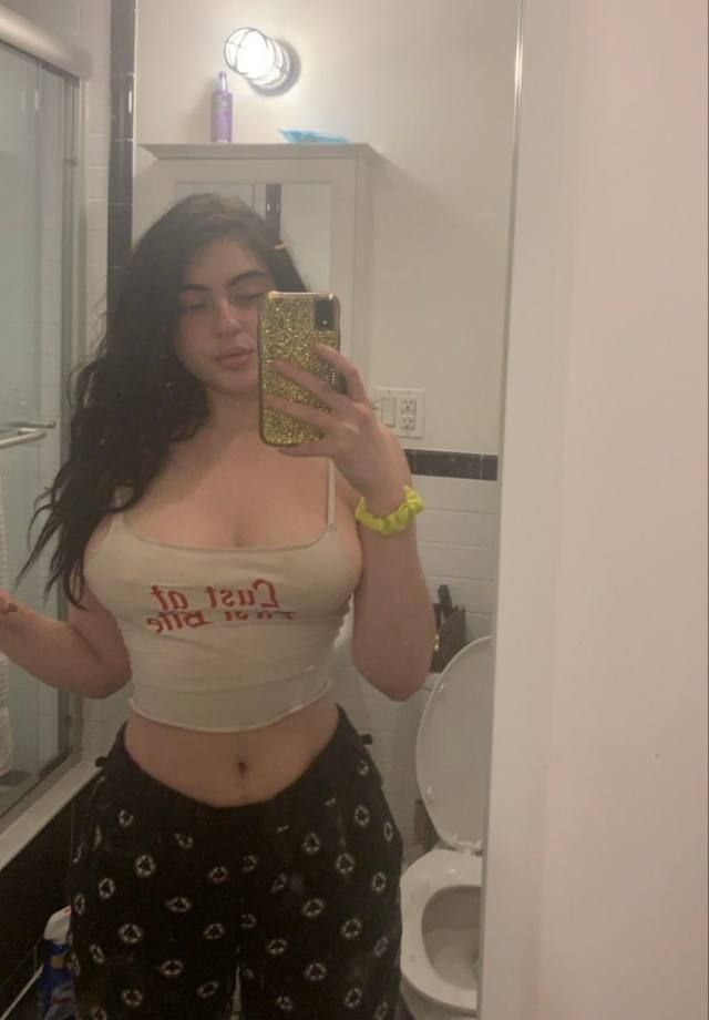 NO PAYMENT REQUIRED- SEXY SINGLE MOM FOR MEET AND FUCK AS LONG AS YOU KNOW HOW TO USE YOUR DICK 🍑🍑💦💦 🍆 - Image 2