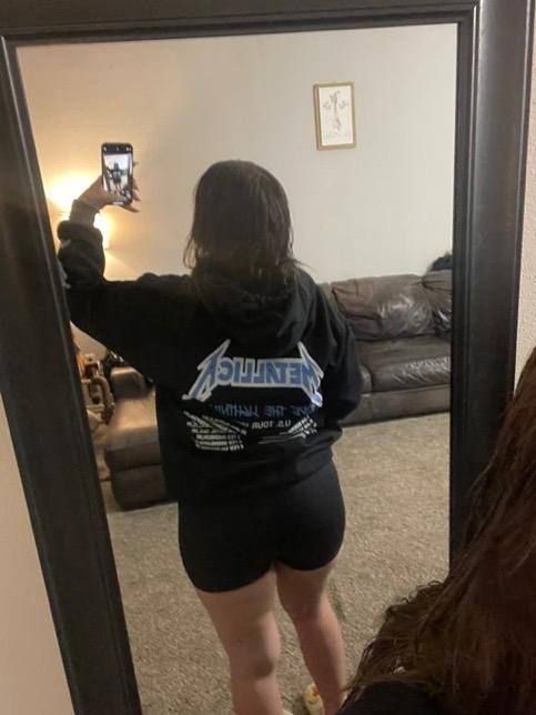 I’m available for nearby hookup. In and out call. I render full services and sexual Pleasures, I offer BBJ,(topless) Anal,bds - Image 3