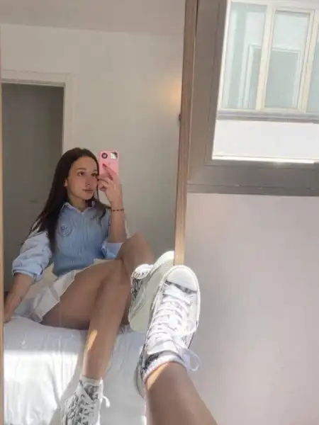 I’m available for both Incall and outcall dm me now I’m available