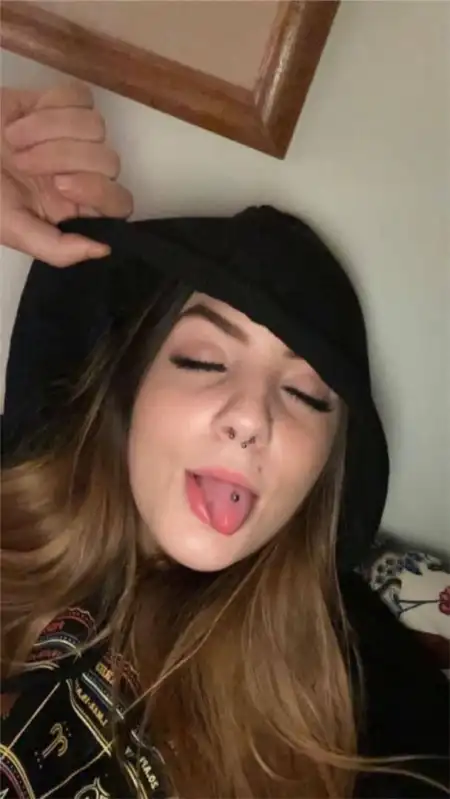 sexy🥵 i take payment on arrival🍑 text me to my number 60127**** ✅SELL PARTY FAVORS✅MASSAGE - 3