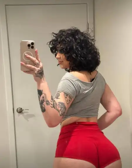 YOU WORKED YOUR ASS OFF ALL YEAR, YOU DESERVE SOME FUN. HMU TO BRING YOUR FANTASIES TO LIFE. AVAILABLE FOR HOOKUP INCALL AND - 2